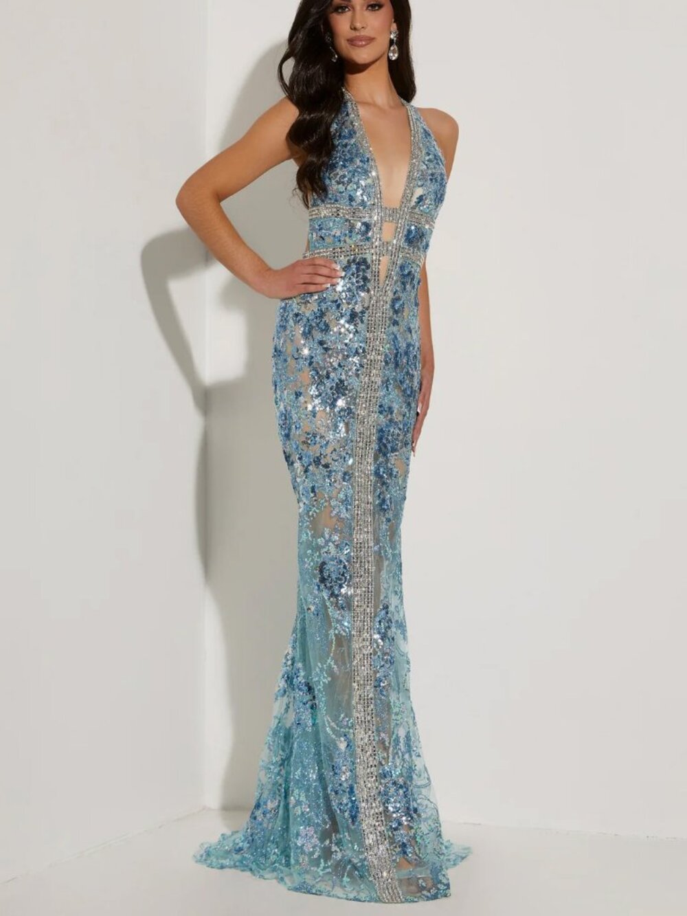 Jasz Couture 7348 Silver Sequin Lace Halter Cutout Pageant Prom Gown Sz 00 NWT